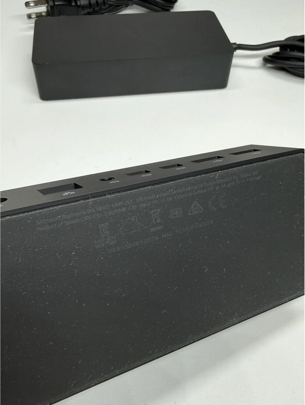 Microsoft Surface Dock 1661 w/ 1749 90W Adapter Surface Pro Laptop